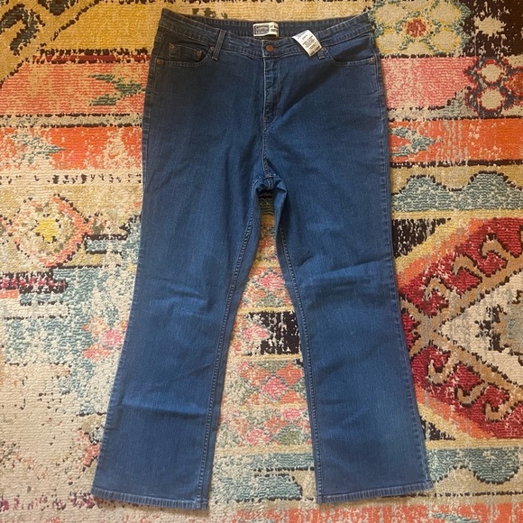 Levi’s signature bootcut womens size 18 jeans - Picture 1 of 7